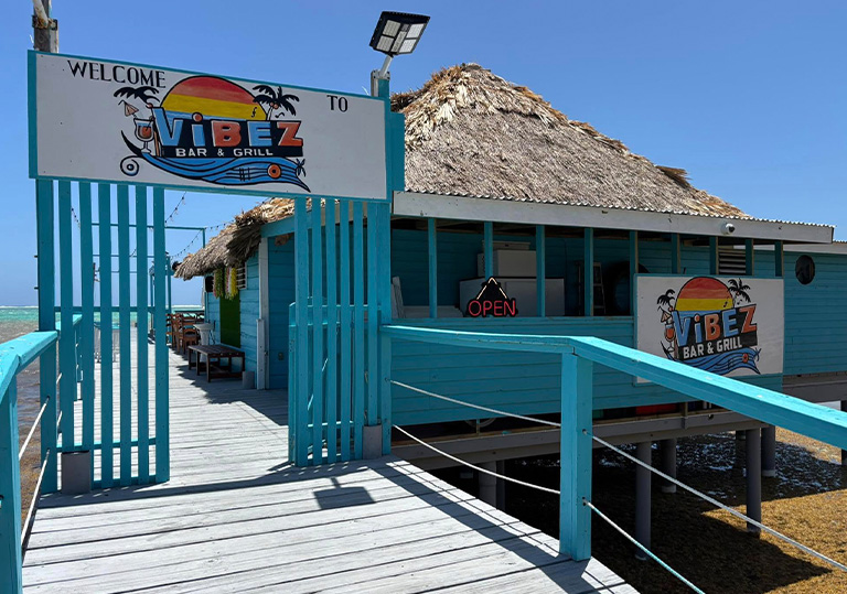 Grab Dinner at Vibez Bar & Grill