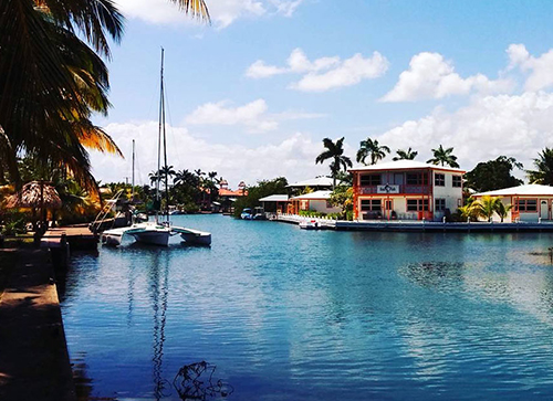 Overwater Bungalows Placencia